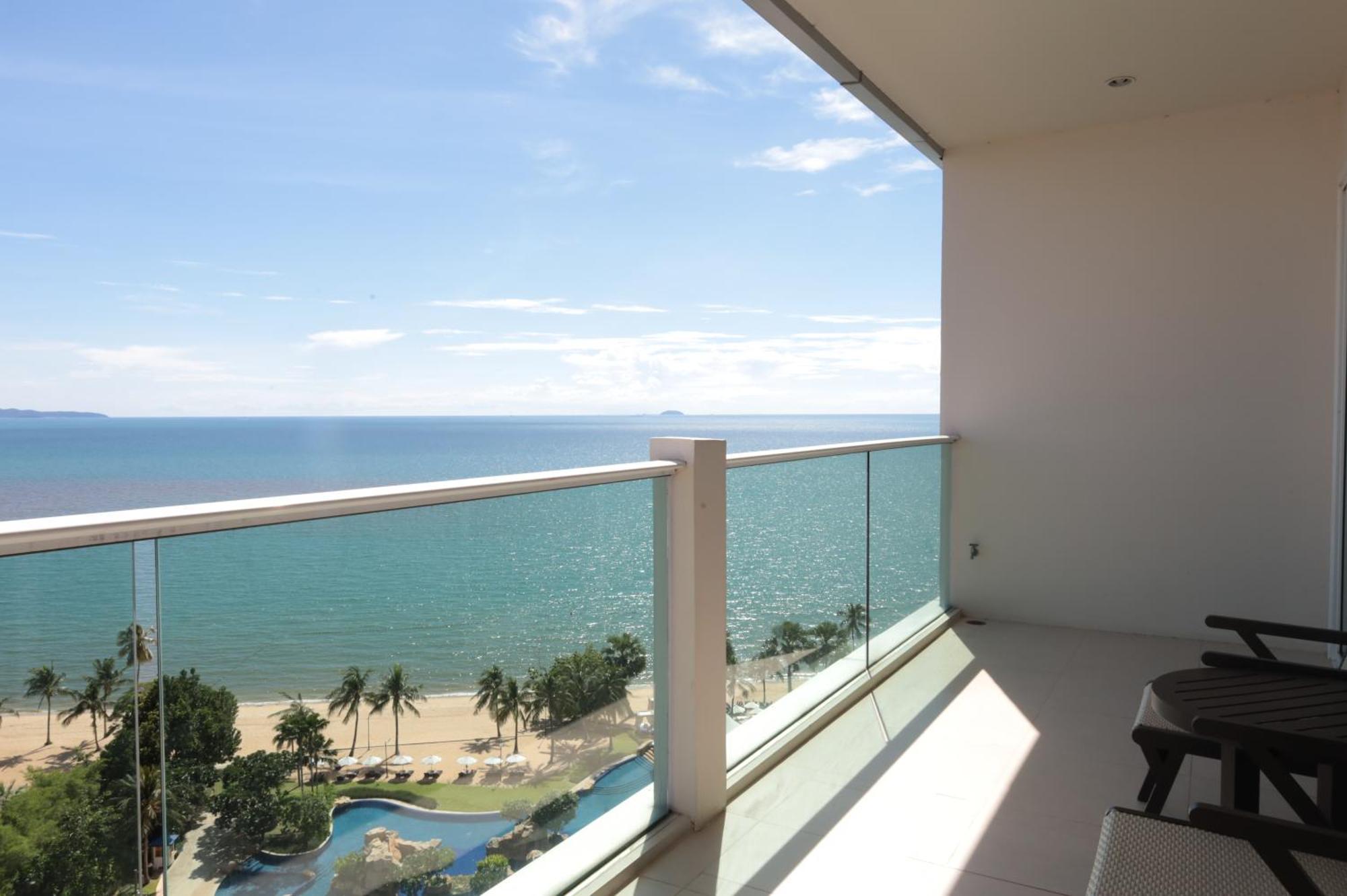 Movenpick Luxury Residence Pattaya-By Noah Jomtien Beach Eksteriør billede